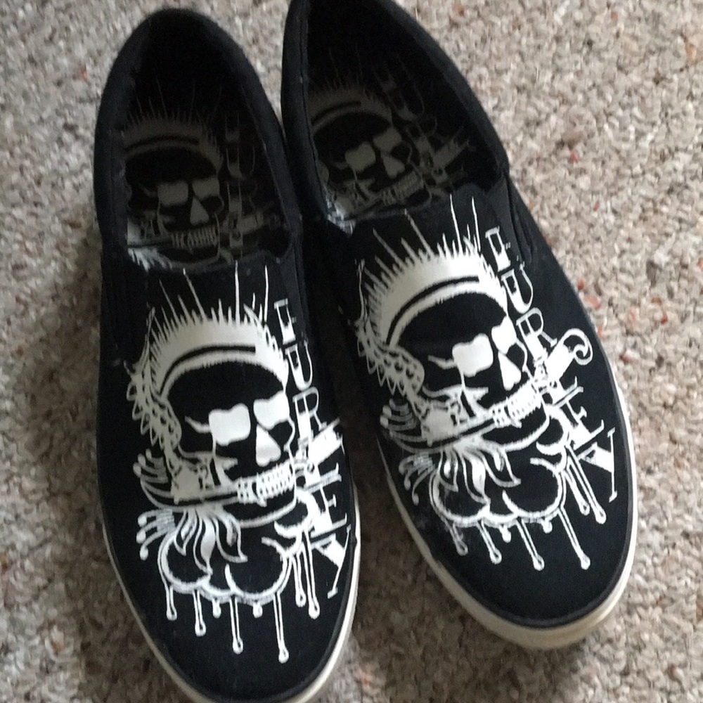 Hurley Skull Slip-ons Size 11